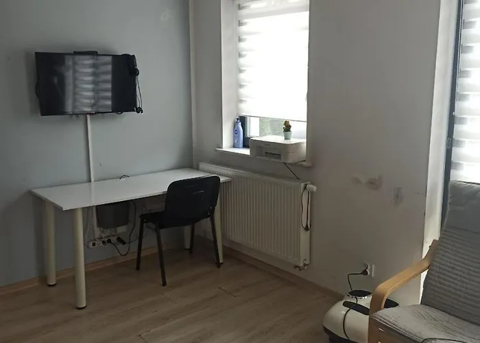 With Private Garden Appartamento Cracovia